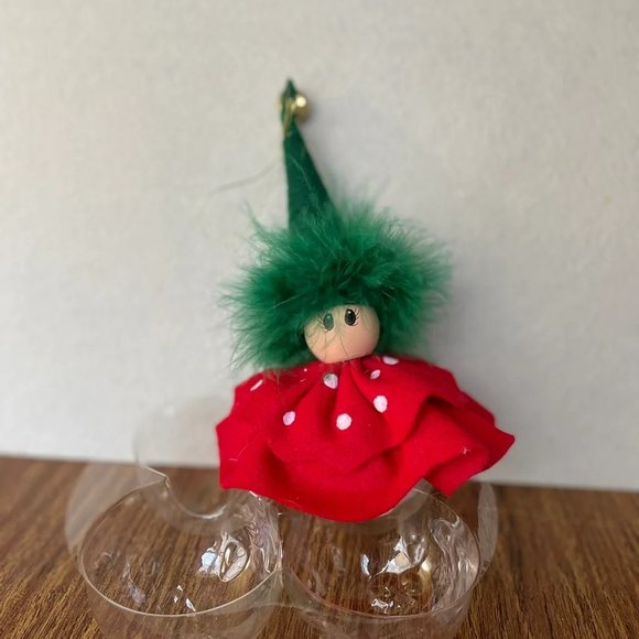 Red & Green Polka Dot Girl - Picture 1 of 3
